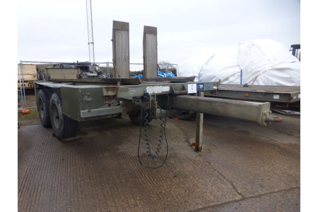 Boughton 2 axle adjustable drawbar Ro/Ro Drops/container trailer c/w twist locks.Ex-reserve. - Image 5 of 7