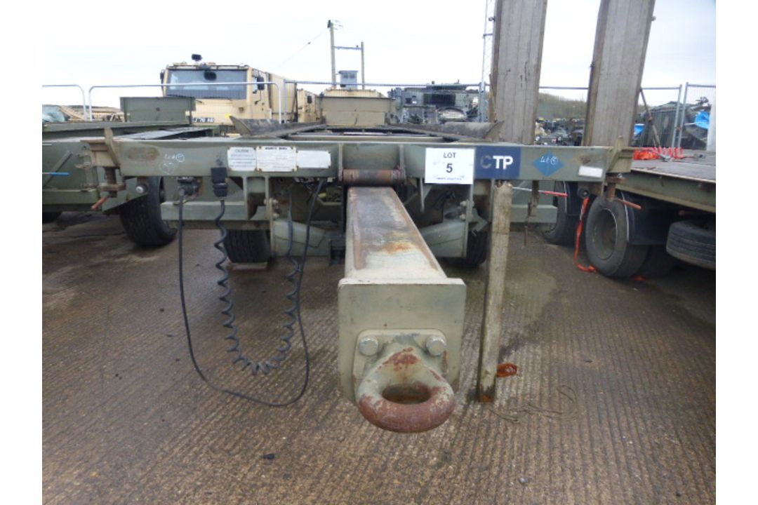 Boughton 2 axle adjustable drawbar Ro/Ro Drops/container trailer c/w twist locks.Ex-reserve. - Image 6 of 7