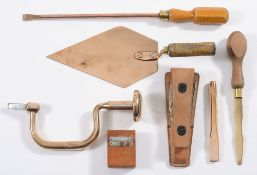A WWII period non magnetic brace, two non magnetic screwdrivers, a trowel and chisel:,