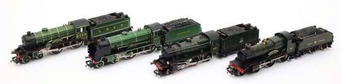 Hornby, a 4-4-0 locomotive No 2753 'Cheshire' : with six wheel tender in LNER green livery,
