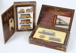 Hornby Stevenson's Rocket:, with tender and three carriages in presentation pack,