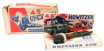 A Britains 4.5' Howitzer in original box: with printed stand to interior.
