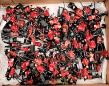 A collection of Britains Highlanders, Guardsmen and Light infantry figures:,