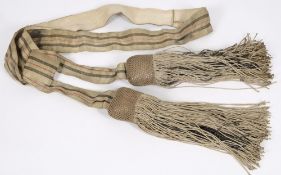 An Imperial German army officers sash: with two bullion tassels.