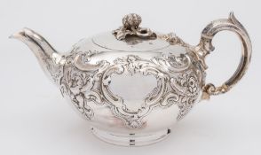 A Victorian silver teapot, maker Edward, John & William Barnard, London,