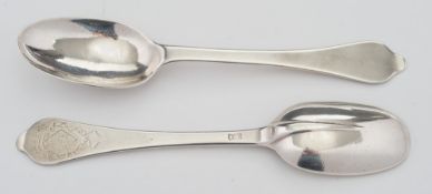 A pair of late 17th/early 18th century silver dog nose tablespoons,