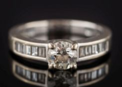 A diamond single-stone ring: with round old brilliant-cut diamond approximately 0.