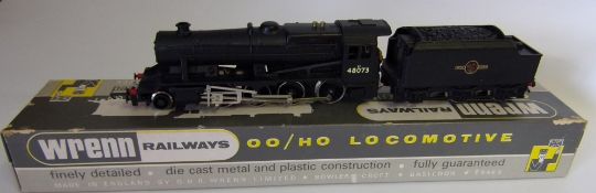 Wrenn, a 2-8-0 locomotive No 48073 with six wheel tender: in BR black livery, boxed.