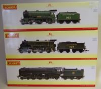 Hornby, a 4-4-0 locomotive no 903 'Charterhouse' with six wheel tender: in Southern green livery,