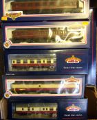 Bachmann, eighteen assorted passenger coaches: various liveries, all boxed.