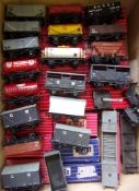 Hornby Dublo, four Southern region passenger coaches, boxed: six items of rolling stock, boxed,