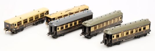 Hornby five assorted Pullman coaches: including 'Arcadia', 'Loraine',