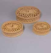 Three graduating Davenport cane ware pie dishes and covers: of oval form the dishes with rope-like