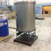 Approx 200 Gallon S/S Tank, With Lid, Ball Valve Outlet, 38