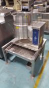 Cleveland KET-6T, Six Gallon SS Kettle - 2/3 Steem Jacketed Electic Tabletop on SS Stand with Splash