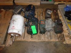 Lot of (8) Electric Motors  (LOCATED IN IOWA, FOB INCLUDED WITH SALE PRICE, ADDITIONAL CHARGES FOR