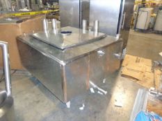 Rectangular stainless steel balance tank, measurements 51