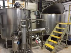 Girton 1,000 Gallon Jacketed Mixing Tank, Model 23M001-1, S/N 3M01, Last used in Bottled Water