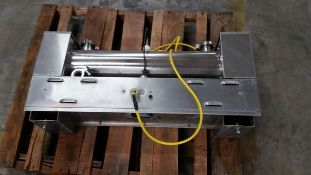 Aquafine Ultraviolet Water Sterlizer Model: CSL-6R Serial: JS90003, Two 2in IN, One 1.25in OUT,