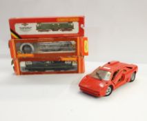 Hornby 00 gauge scale model of a BR Class 29 bow-bow diesel engine,