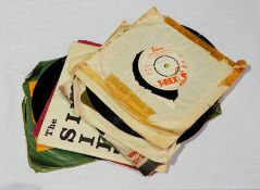 Large quantity of 45rpm records including The Supremes 