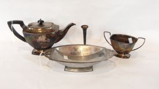 A quantity of silver plate including a tea service comprising teapot, sugar bowl and cream jug,