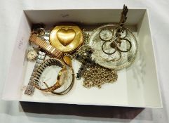 Quantity of wrist watches, jewellery, etc.