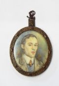 20th century English school Miniature on ivory Head and shoulders portrait of a gentleman in period