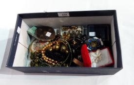 Quantity diamante and other costume jewellery,