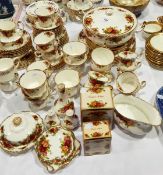 A large quantity of Royal Albert 