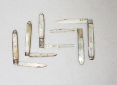 Two Georgian silver folding forks with mother-of-pearl handles and three silver fruit knives with