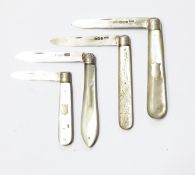 Victorian silver folding fruit knife with mother-of-pearl handle, Sheffield 1870,