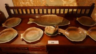 A Shorter and Son eight piece porcelain fish form serving set.
