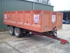 DJS Trailer (1984)
Twin axle 10T tipping trailer.
Manual tailgate.
Manufactured 1984.
