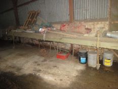 Farm made Elevator approx 8m long 3 phase. Not tested.