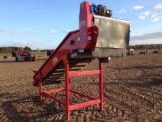 2007 Tong Peal elevator