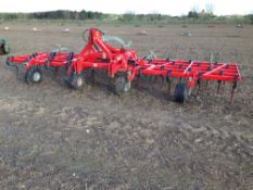 2014 Guttler SuperMaxx 6m folding springtine cultivator with following harrow. Serial No: 1450277