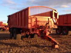 1999 Larrington 15t trailer with sprung drawbar, hydraulic tailgate, air brakes, front window,