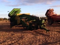 1998 Standen Vision trailed onion harvester with 36mm main web, roller table and wheel drive kit
