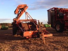 1981 Amac Benedict trailed onion harvester