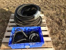 Quantity top lift carrot harvester belts