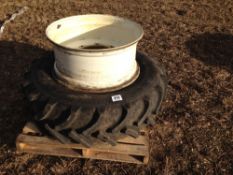 Pair 380/85R30 wheels with single tyre to suit New Holland tractor