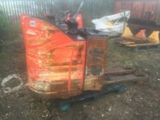 Linde T20 stand on platform pallet truck for spares