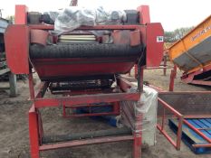 Tong Bulker twin screen 4ft grader with roller table
