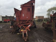Simon 2 row top lift harvester for spares