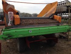 1999 Miedema SB-651 bulk hopper with coil cleaner. Serial No: 991366