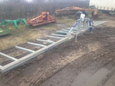 2015 Vegcraft hydraulic folding box carrying frame. Serial No: 306