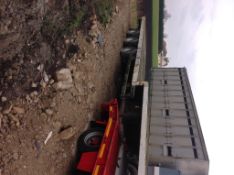 45ft step frame tri axle straw trailer 4ft pull out extension. Location: Cambridge