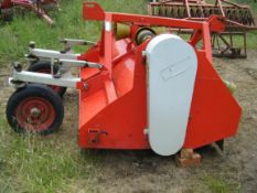 Converted 2m front mounted flail sugar beet topper. Location: Retford, Nottinghamshire.