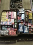 2 trays of various mains light bulbs